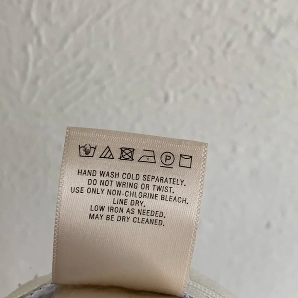 Anthropologie Maeve Pineapple Print Flutter Shorts Sz 2 - Picture 6 of 7